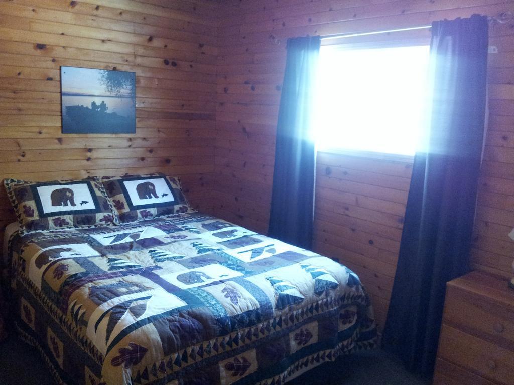 Red Lodge Resort Little Current Cameră foto