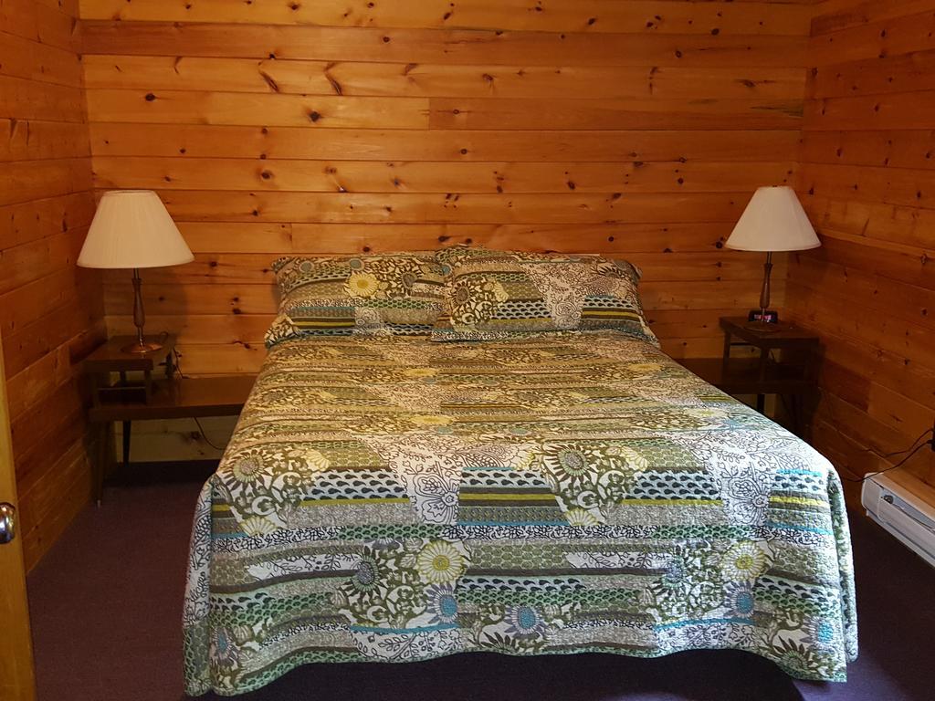 Red Lodge Resort Little Current Cameră foto