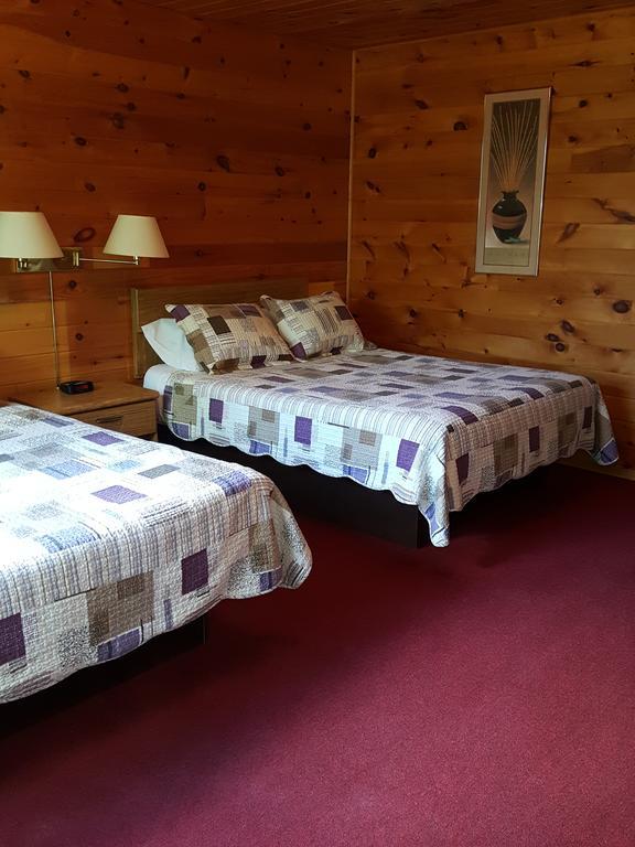 Red Lodge Resort Little Current Cameră foto